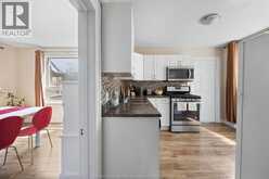 1118 LOUIS AVENUE | Windsor Ontario | Slide Image Nine