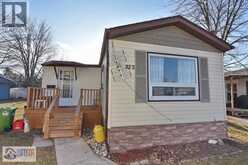 372 REGENT COURT | Essex Ontario | Slide Image Three