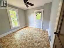 490 CRAWFORD | Windsor Ontario | Slide Image Nine