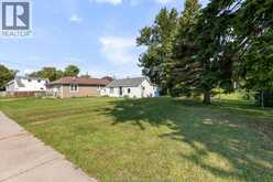 146 MAPLE | Harrow Ontario | Slide Image Five