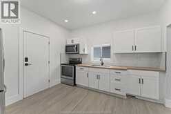 371 Curry | Windsor Ontario | Slide Image Thirteen