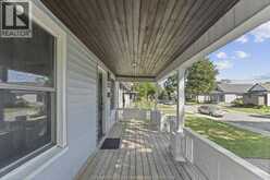 371 Curry | Windsor Ontario | Slide Image Eight