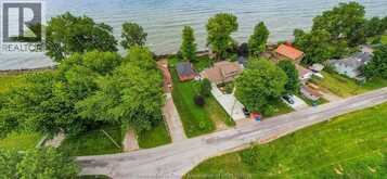 390 EAST BEACH | Leamington Ontario | Slide Image Twenty-six