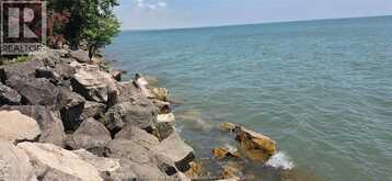 390 EAST BEACH | Leamington Ontario | Slide Image Thirty-six