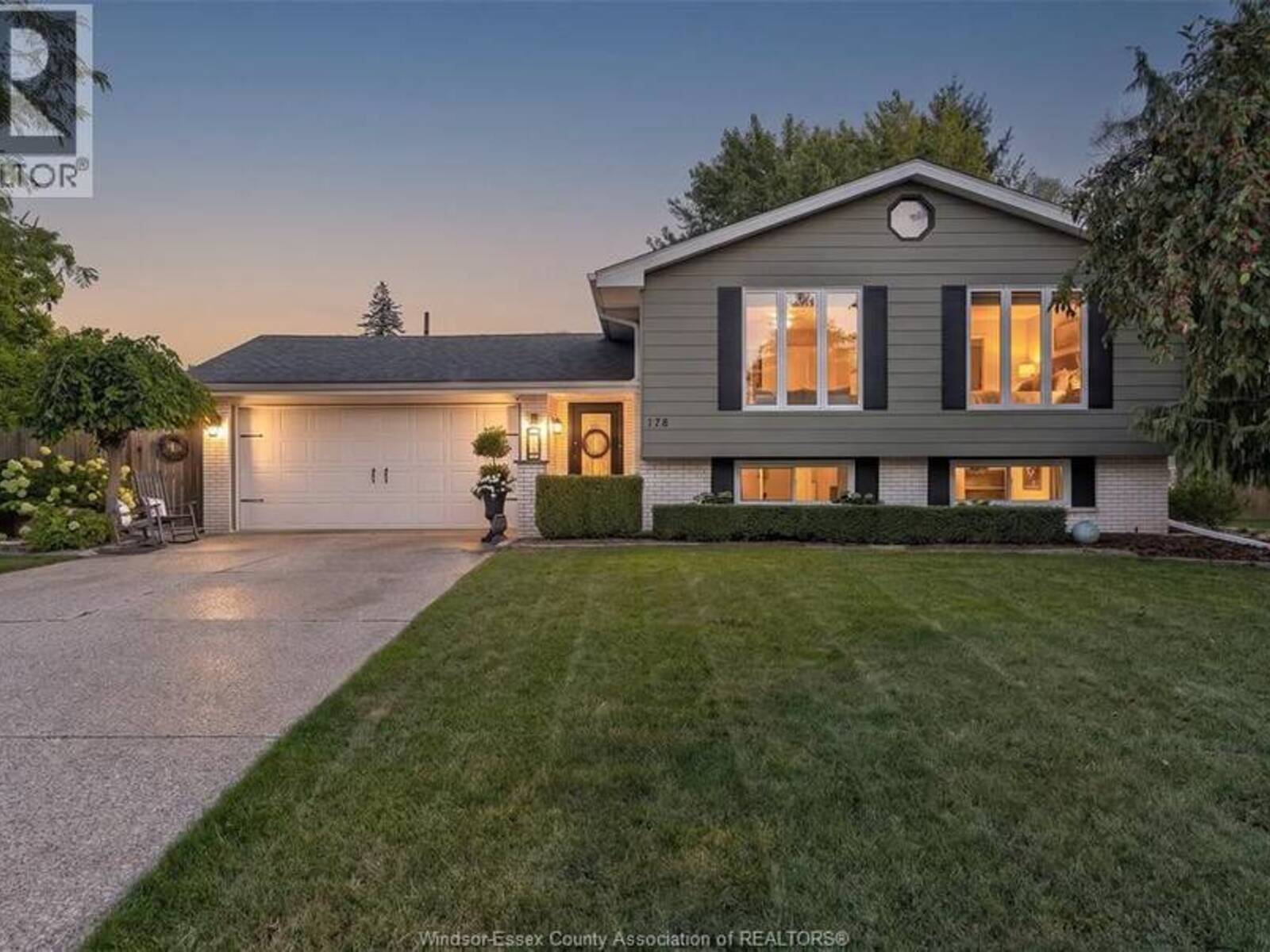178 GRANT AVENUE, Tecumseh, Ontario N8N 2X8