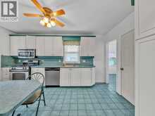 2318 CHANDLER | Windsor Ontario | Slide Image Eighteen