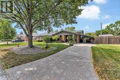 3742 MYRTLE AVENUE | Windsor Ontario | Slide Image Six