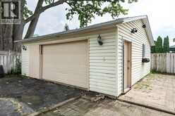816 ELINOR STREET | Windsor Ontario | Slide Image Three