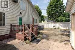 816 ELINOR STREET | Windsor Ontario | Slide Image Six