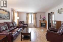 816 ELINOR STREET | Windsor Ontario | Slide Image Eight