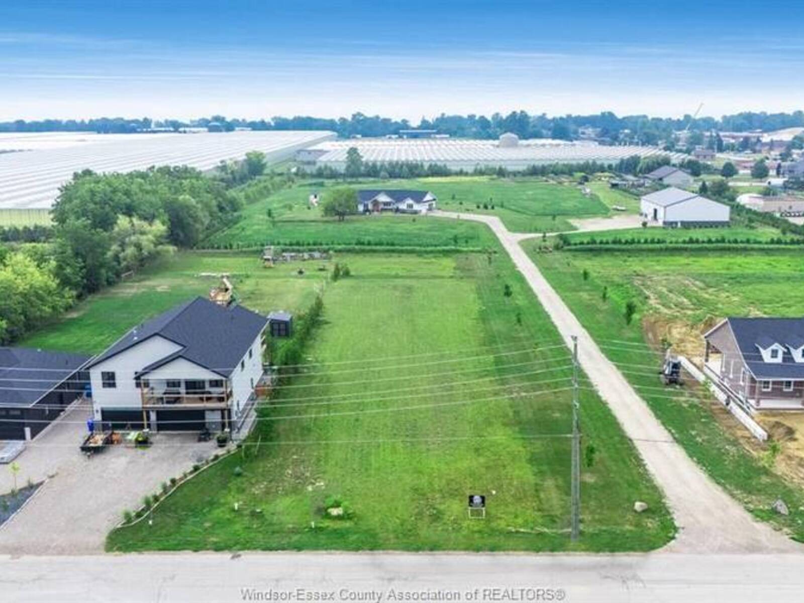 1647 Road 2 East, Kingsville, Ontario N0P 2G0