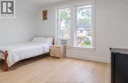 523 Caron AVENUE | Windsor Ontario | Slide Image Thirteen