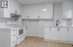 523 Caron AVENUE | Windsor Ontario | Slide Image Three