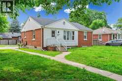 3495 LONGFELLOW AVENUE | Windsor Ontario | Slide Image Ten