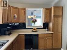 9 Erie Glen CRESCENT | Leamington Ontario | Slide Image Eight