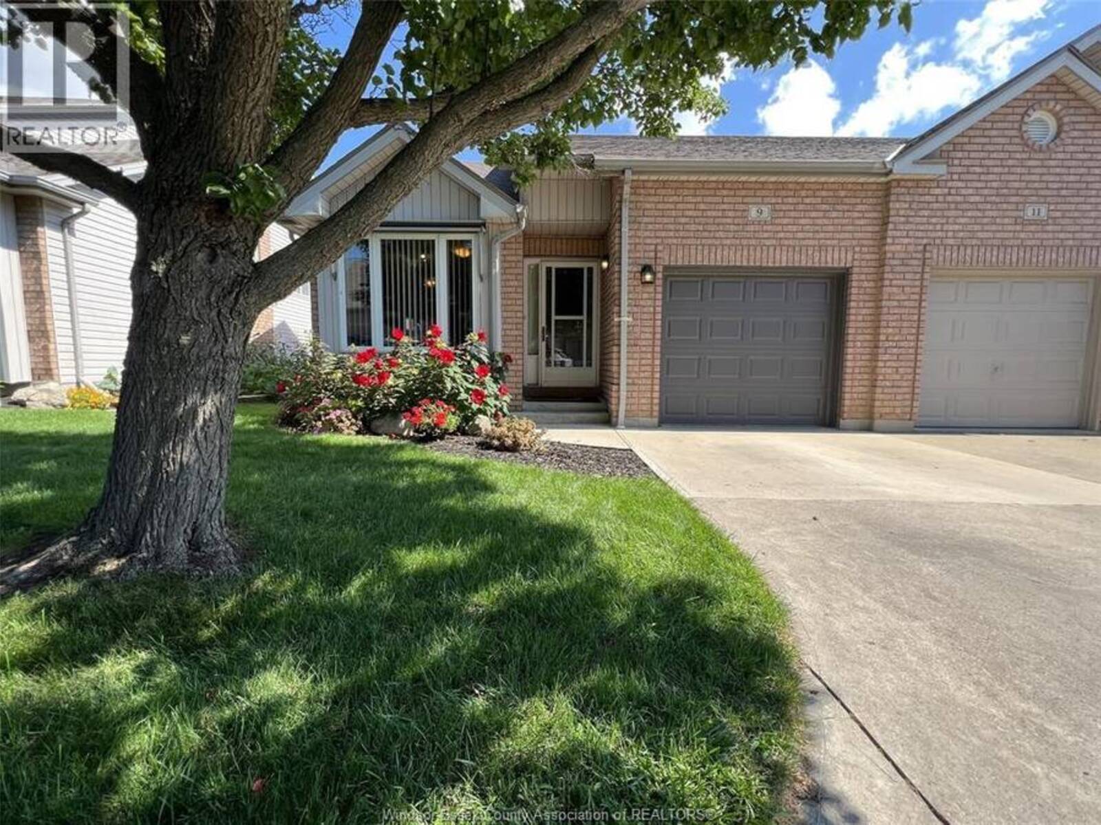 9 Erie Glen CRESCENT, Leamington, Ontario N8H 5K2