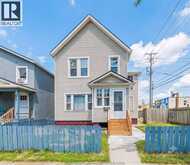576 JANETTE | Windsor Ontario | Slide Image One