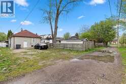 609 ST. JOSEPH | Windsor Ontario | Slide Image Forty-one