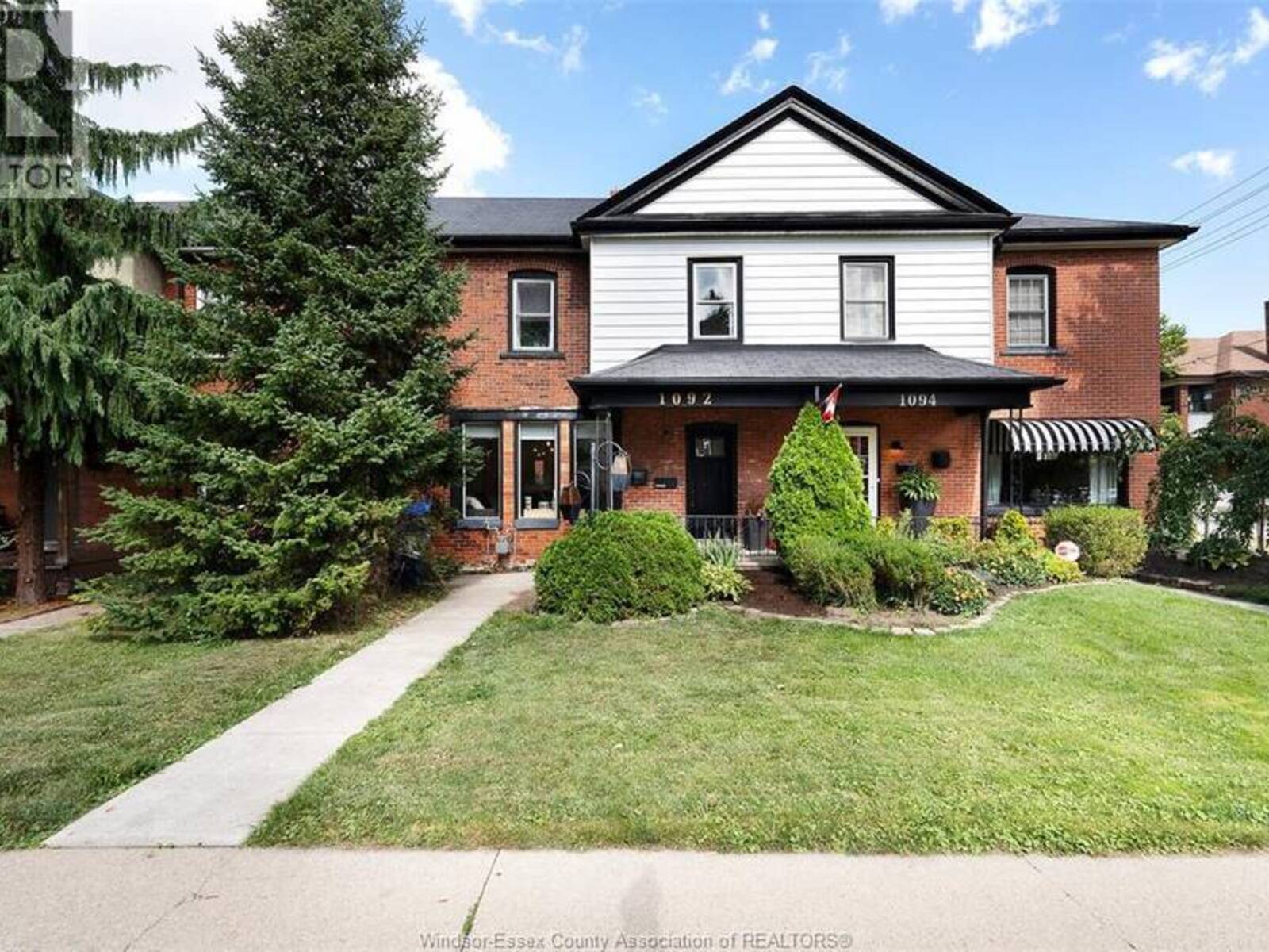 1092 MONMOUTH, Windsor, Ontario N8Y 3L7