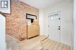 1092 MONMOUTH | Windsor Ontario | Slide Image Six