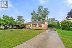3631 Rankin AVENUE | Windsor Ontario | Slide Image Four