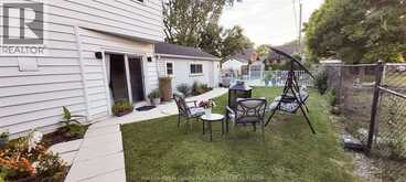 1047 ESDRAS AVENUE | Windsor Ontario | Slide Image Four