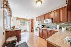 5122 COLBOURNE DRIVE | Windsor Ontario | Slide Image Thirteen