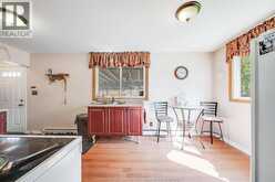 5122 COLBOURNE DRIVE | Windsor Ontario | Slide Image Nine