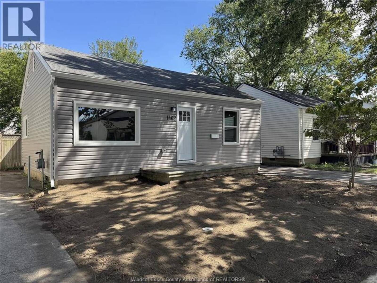 1462 Labadie, Windsor, Ontario N8Y 4H1