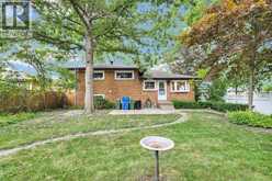 465 GREENDALE DRIVE | Windsor Ontario | Slide Image Thirty-two