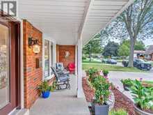 9975 HOLLY CRESCENT | Windsor Ontario | Slide Image Seven