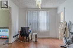 344-46 Elm AVENUE | Windsor Ontario | Slide Image Nineteen