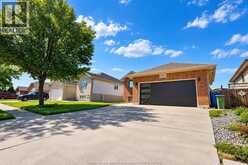 1035 TREVERTON CRESCENT | Windsor Ontario | Slide Image Two