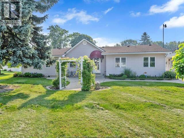 290 WAWA CRESCENT Essex Ontario, N0R 1G0 - 3 Bedrooms Waterfront Home For sale