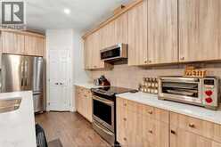 67 RED OAK | Amherstburg Ontario | Slide Image Six