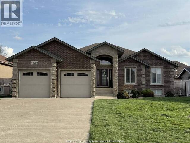11933 MAISONNEUVE STREET Tecumseh Ontario, N8N 1R2 - 4 Bedrooms Home For Sale