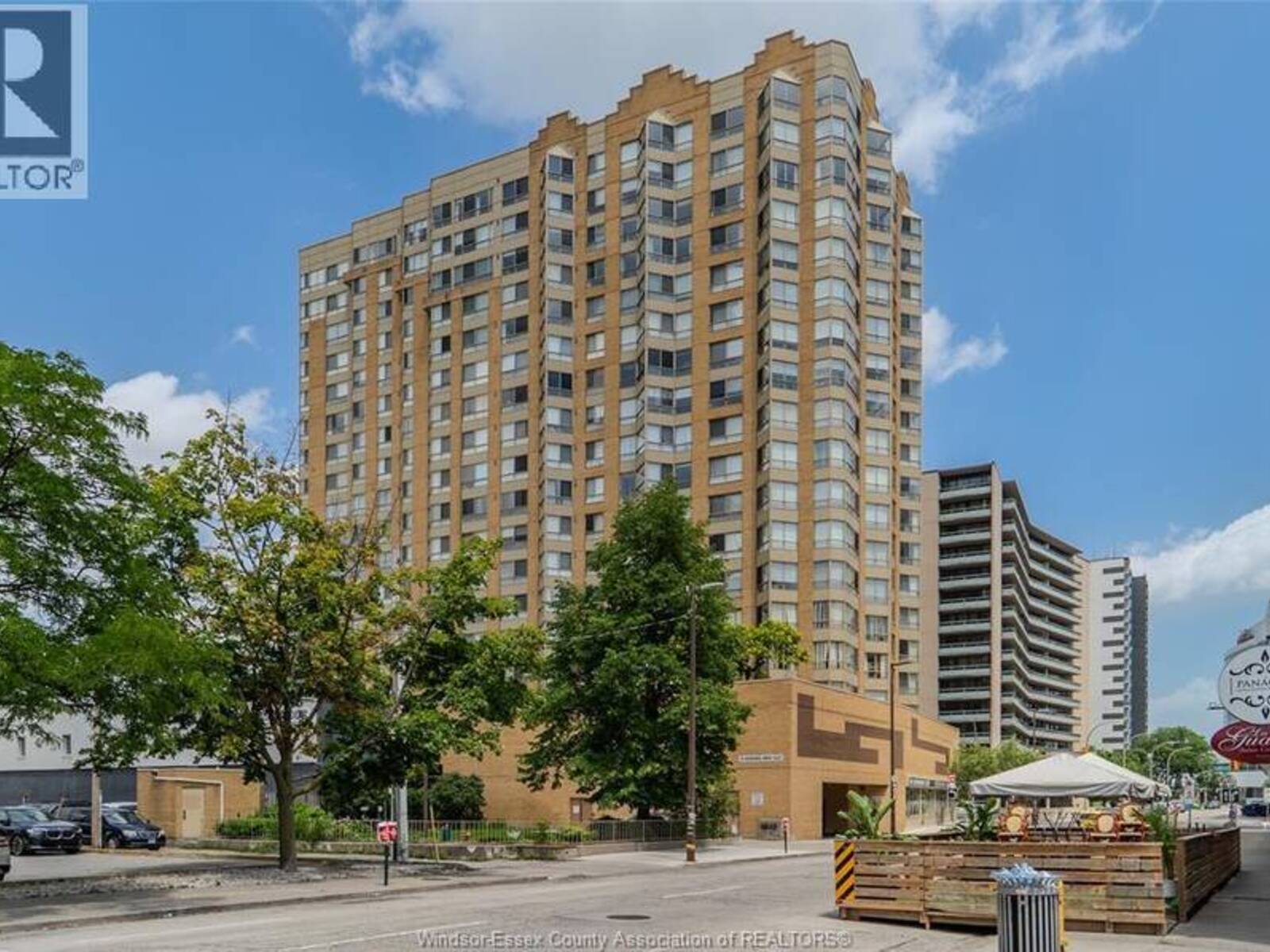 75 RIVERSIDE DRIVE East Unit# 1609, Windsor, Ontario N9A 7C4