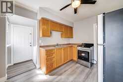 623 EDINBOROUGH | Windsor Ontario | Slide Image Ten