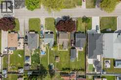 623 EDINBOROUGH | Windsor Ontario | Slide Image Thirty-nine