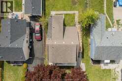 623 EDINBOROUGH | Windsor Ontario | Slide Image Forty