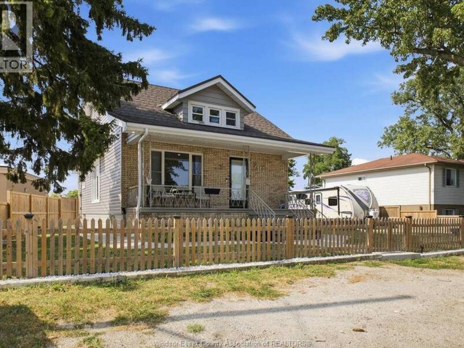 610 BRAZIL AVENUE, Windsor, Ontario N8X 2X5