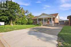 8327 MENARD STREET | Windsor Ontario | Slide Image Four