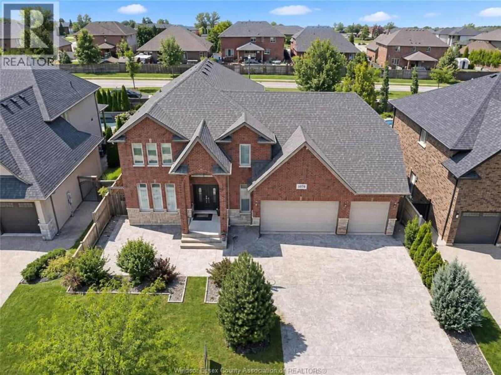 1078 CHARLOTTE, Belle River, Ontario N8L 0X8