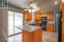 583 BERTHA | Windsor Ontario | Slide Image Nine