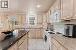3214 RANKIN AVENUE | Windsor Ontario | Slide Image Sixteen