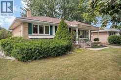 923 GREENDALE DRIVE | Windsor Ontario | Slide Image Five