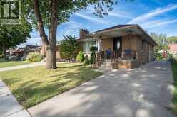 2250 Woodlawn AVENUE | Windsor Ontario | Slide Image Two