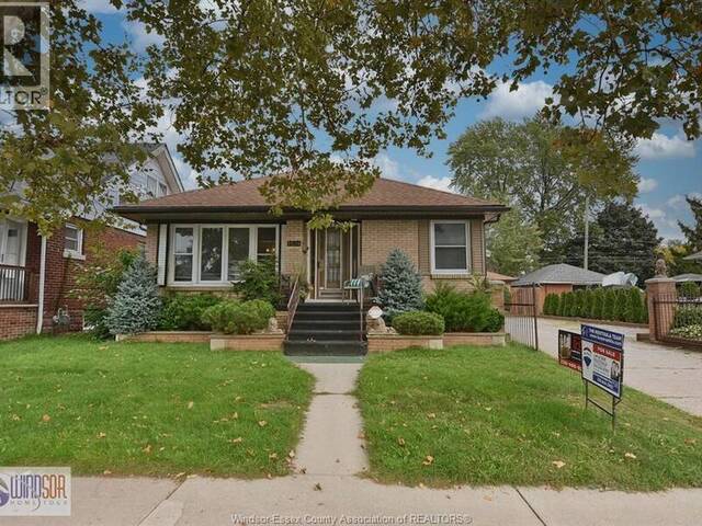 1534 PILLETTE ROAD Windsor Ontario, N8Y 3C2 - 4 Bedrooms Home For Sale