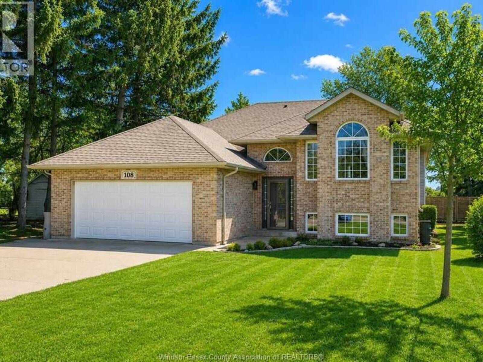 108 WESTCHESTER ROAD, Harrow, Ontario N0R 1G0