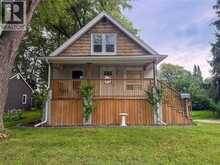 135 MAPLE AVENUE | LaSalle Ontario | Slide Image Three